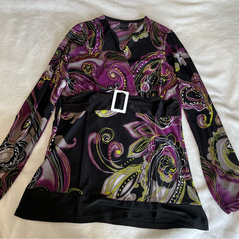 Disco purple top with white buckle